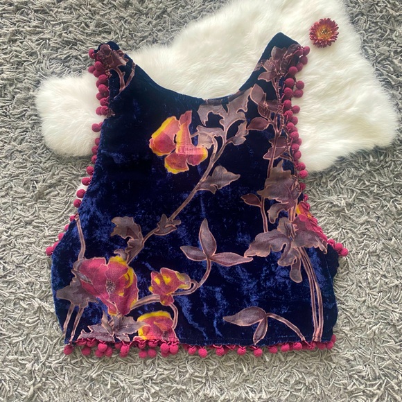Vintage Tops - Top Floral Velvet with Pom Pom Trim